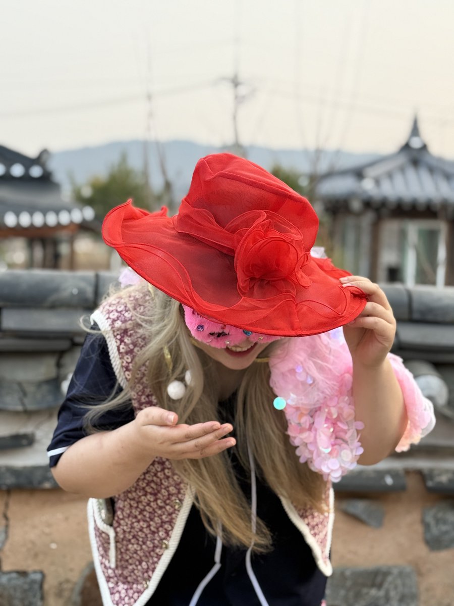 coupcherri's tweet photo. #버터틴 #TTT 

모여서 세븐틴얘기 사부작사부작 탑꾸하고 
리본만들고 손톱정리하고 ㅋㅋㅋㅋㅋㅋ
이렇게 건전할수가 없다 ㅋㅋㅋㅋㅋㅋㅋ

야무지게 먹고 마시고 놀고 재밌다🥰

@17_5s2_7s2 @cooks__coups @bboo98z @feat__world https://t.co/zhn8DGgLrv