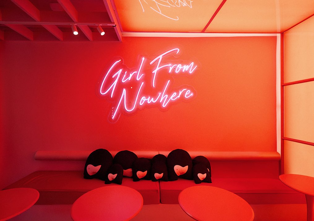 อเวจีสีชมพู tweet media