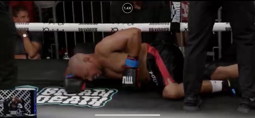 Userrrtr tweet media