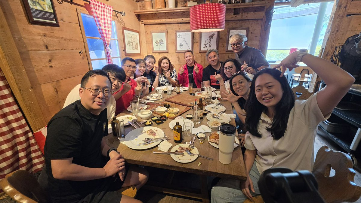 Rickneoh's tweet image. Happiness is a collection of joyful experiences shared with soul friends. Get together and have some fun!
💙🥰❤️
#Gen_NHR #Trailblazer #RickConnect #friendship #sg