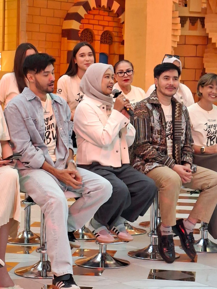 Historika FILM tweet media