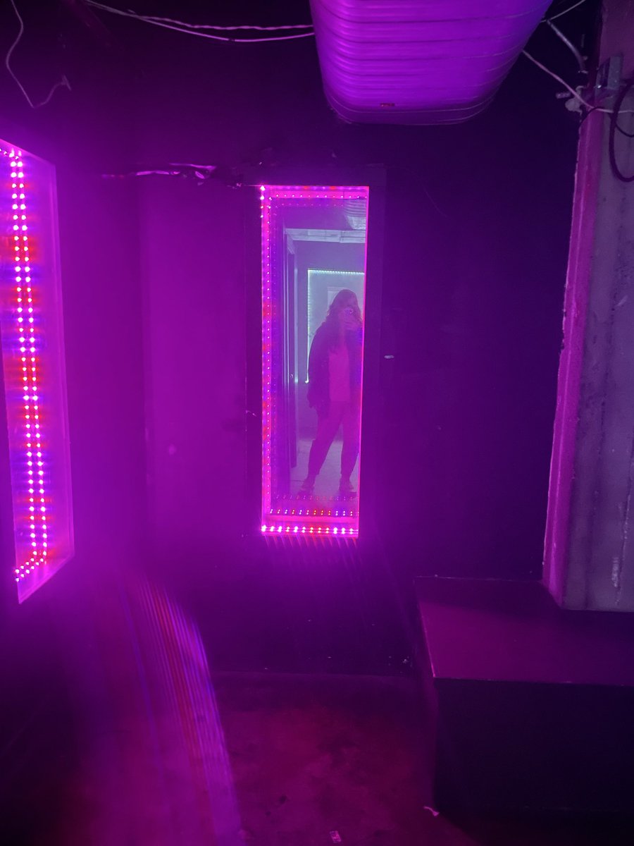 tipper guro tweet media