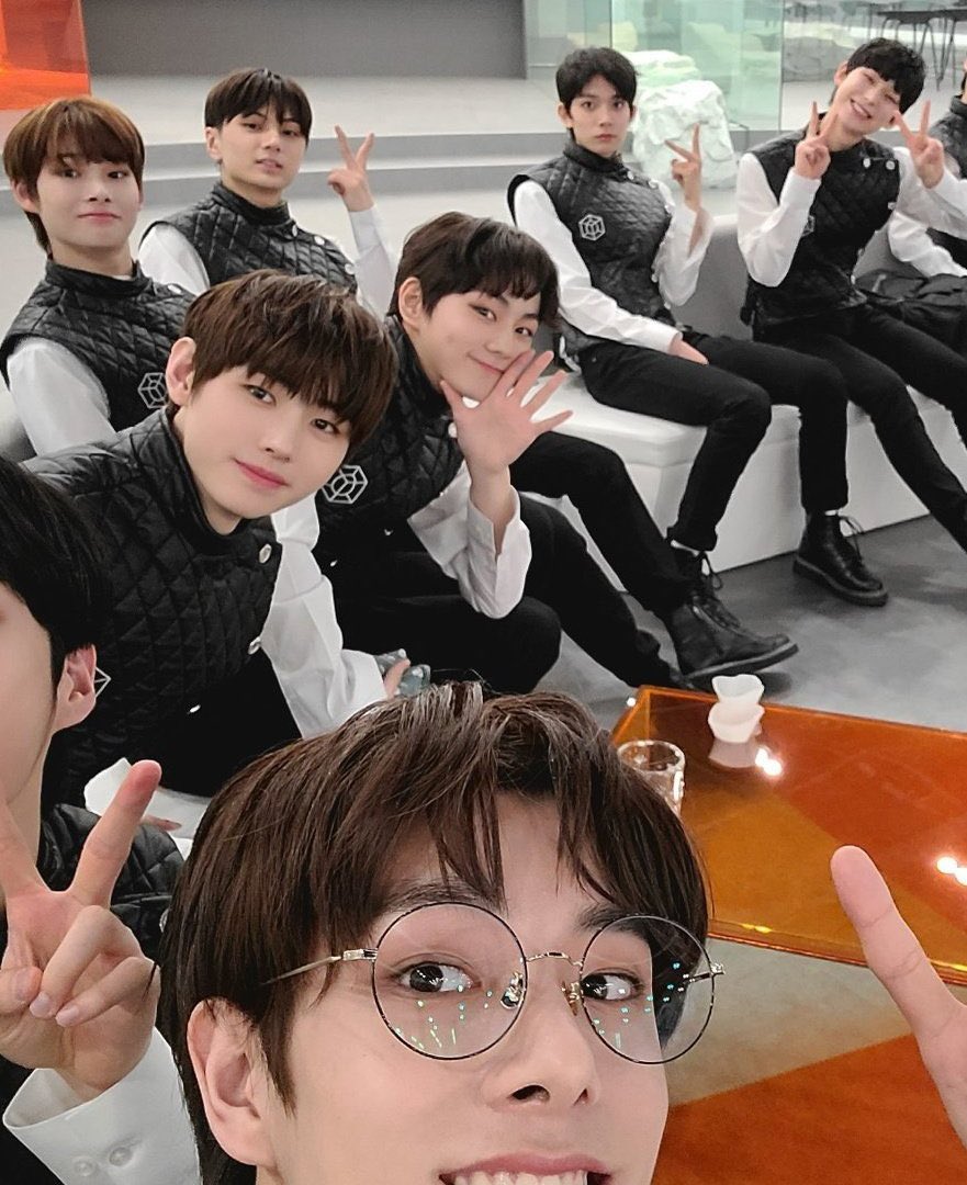 ʏᴊᴡ tweet media