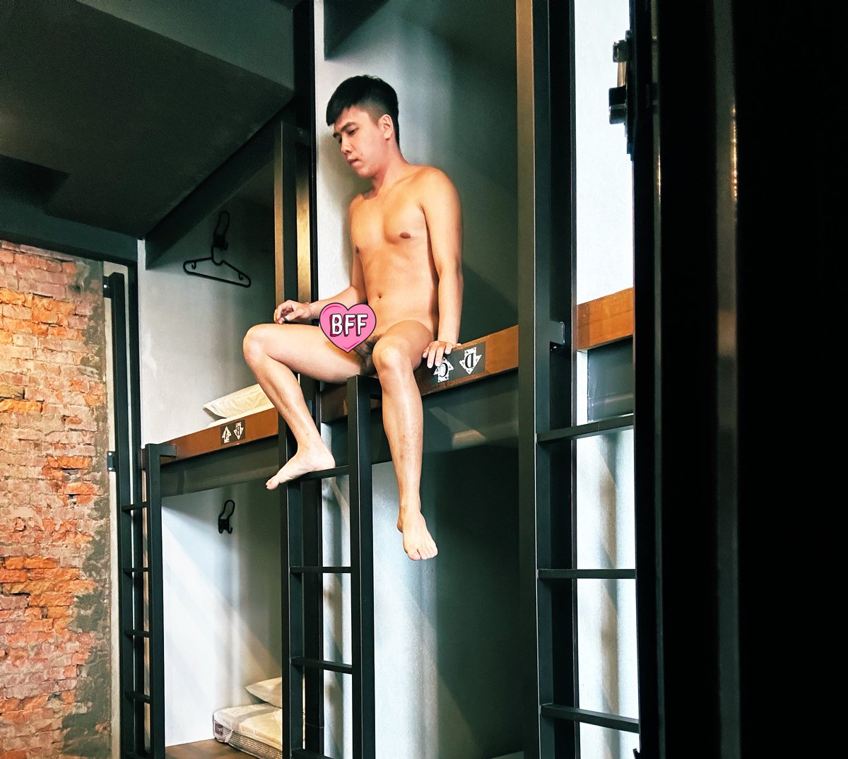 練不壯的健身菜雞 tweet media