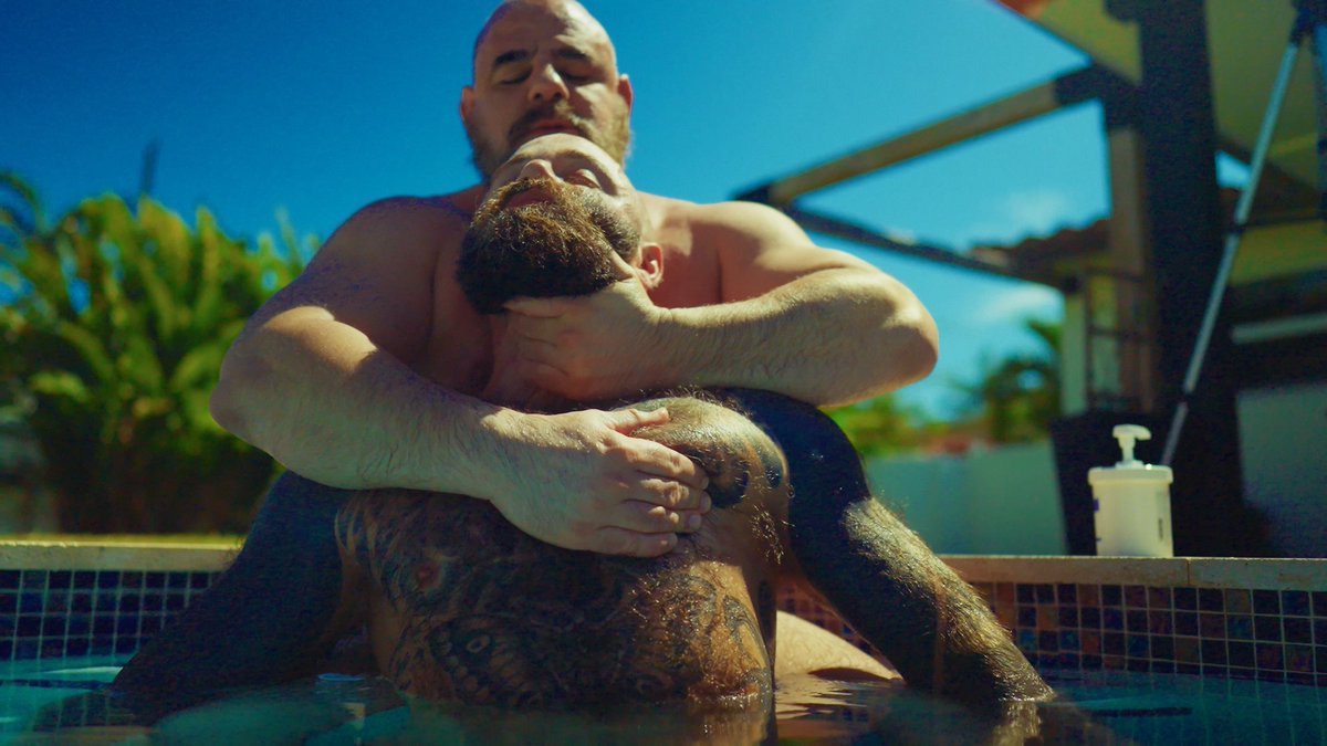 TOUCH ASMR tweet media