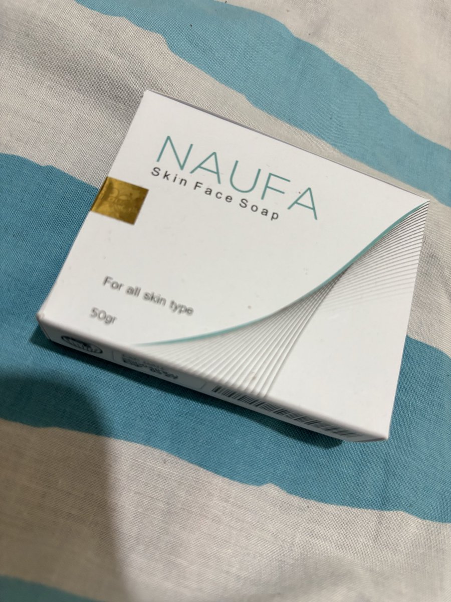 egaage_'s tweet photo. pict 1: (new) wts flatshoes yongki komaladi size 37, harga 65k
pict 2: (new) avoskin naufa pure olive oil bar soap 15k
pict 3: (new) rok connexion warna navy size 14, harga 70k
pict 4: (new) cardinal jeans wanita size xl, harga 140k https://t.co/M0fHBXsIIi