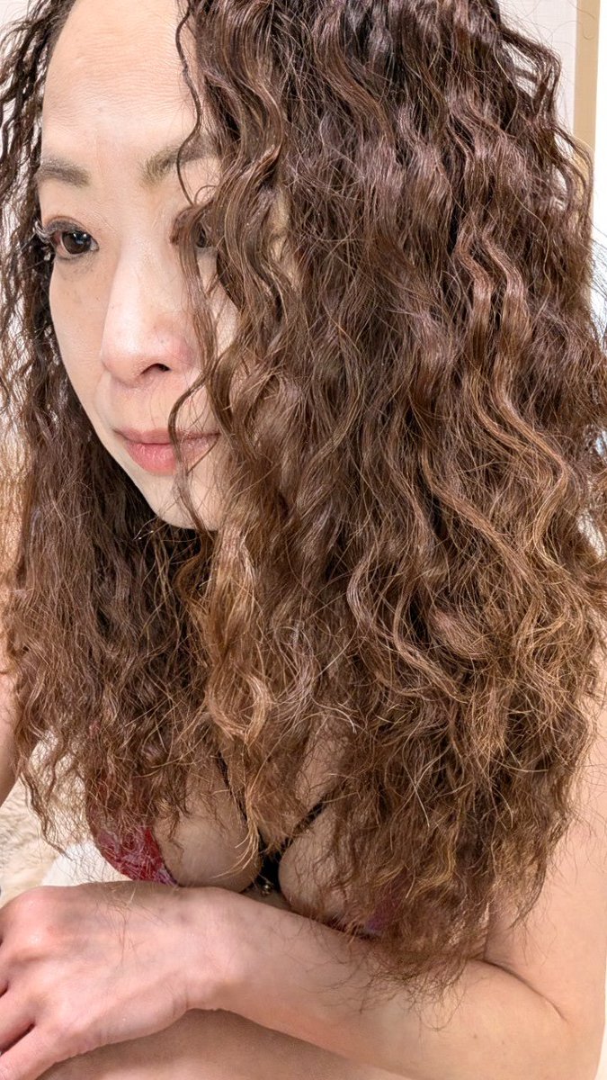 rinakaharuki's tweet photo. コーンロウ外したら… https://t.co/WAwyggXXN6