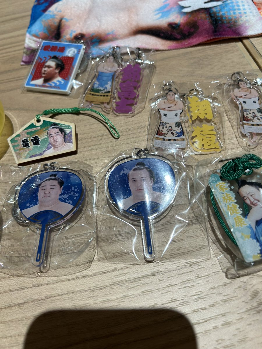 corsh_27's tweet photo. 大相撲ガチャ交換希望です
本日エディオンアリーナに居ます

譲 画像のもの
求 宇良、義ノ富士 https://t.co/LmEQENfAIo
