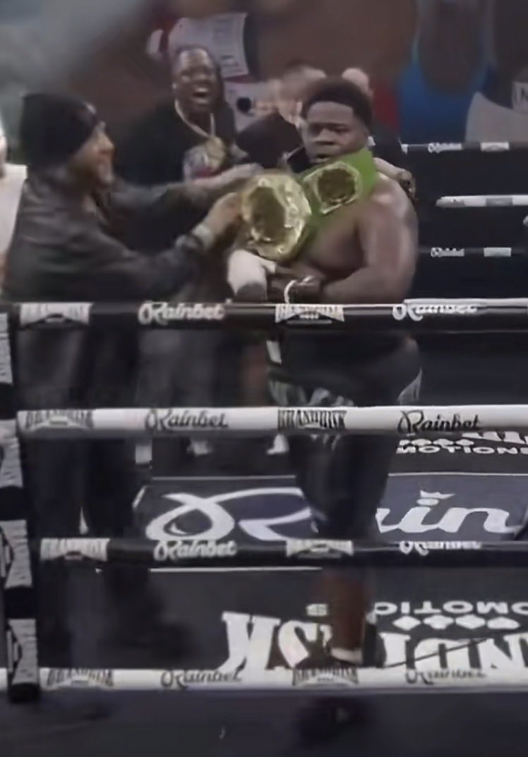 Clipnewz tweet media