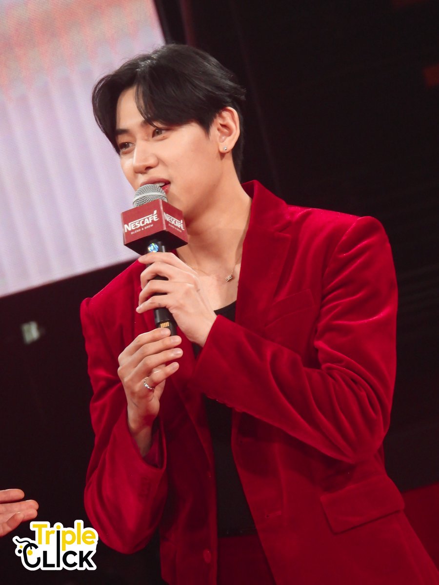 TripleClick tweet media