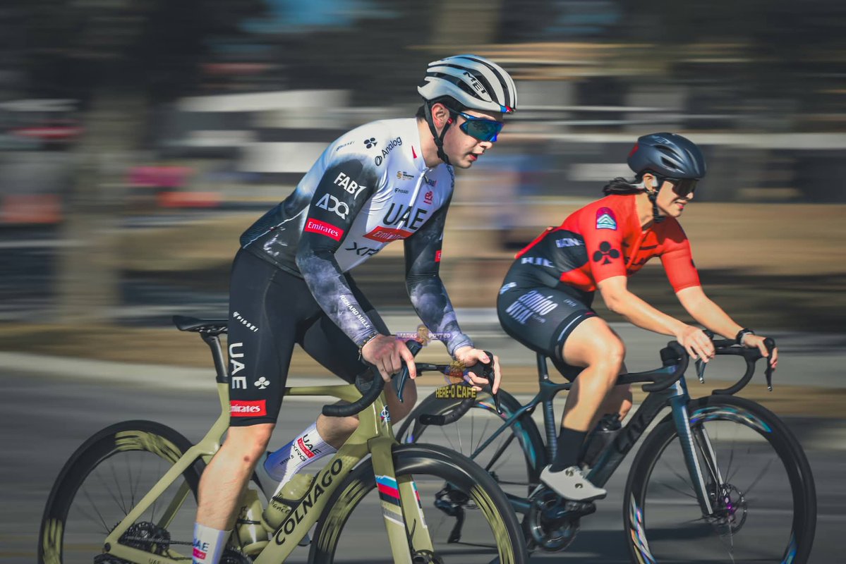 yourbaddiecapri's tweet image. Grabeee naman yan kaya pala mainit dito sa Cavite naligaw pala ng Vermosa si ColDen Richards 😜💪🚴‍♂️ @aldenrichards02 
📸 : Paparamski and Mark Spotted
#ColDen 
#CylistALDEN
#ALDENRichards