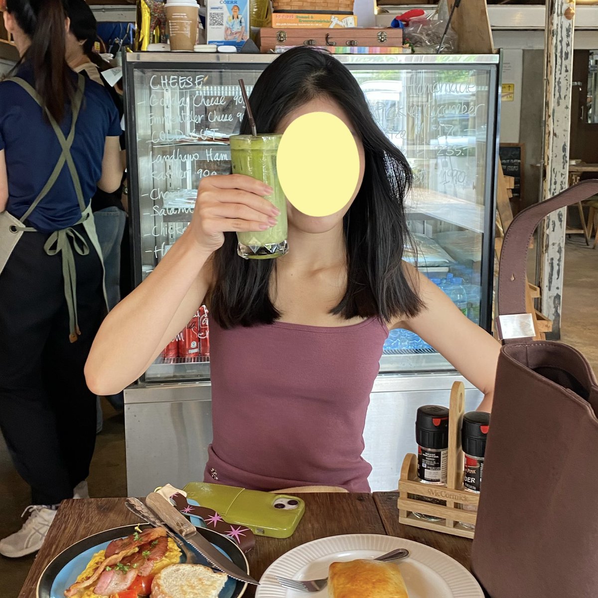 vision board 2026 🪷🌞💌🥿

มาแชร์ทริคที่ทำตามวิชั่นบอร์ดที่วางไว้เมื่อต้นปีแล้วรู้สึกเห็นผล 🙌🏻 ลองทำมา 3 เดือน เห็นถึงการเปลี่ยนแปลงไปเยอะมากก ผิวดี ผมสวย ได้การแต่งตัวที่ชอบ ลองทำแล้วเวิร์คจริงนะ เปลี่ยน vibes ตัวเองได้เลยอ่ะ ชอบมาก T_T 🎀