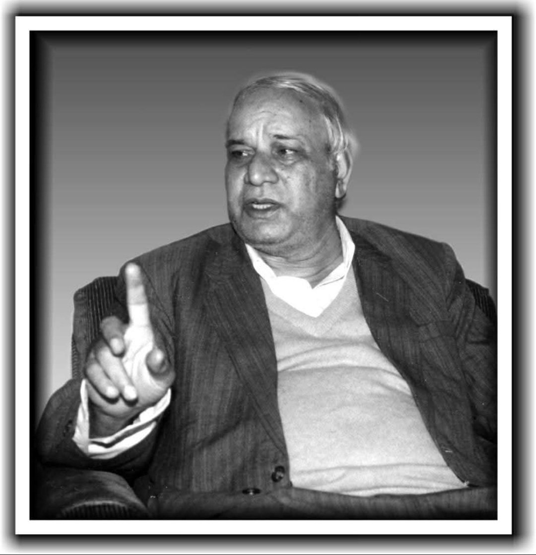 दलितों, अपेक्षितों और उत्पीड़ितों के राजनीतिक एकीकरण तथा उत्थान के पुरोधा महान समाज सुधारक, राजनेता, राजनीतिज्ञ,मान्यवर, बामसेफ़ के संस्थापक, बसपा के संस्थापक, वैज्ञानिक सह दूसरे अम्बेडकर कहे जाने वाले मान्यवर काशीराम जी के जयंती पर उन्हें शत शत नमन।
#KashiRamJi