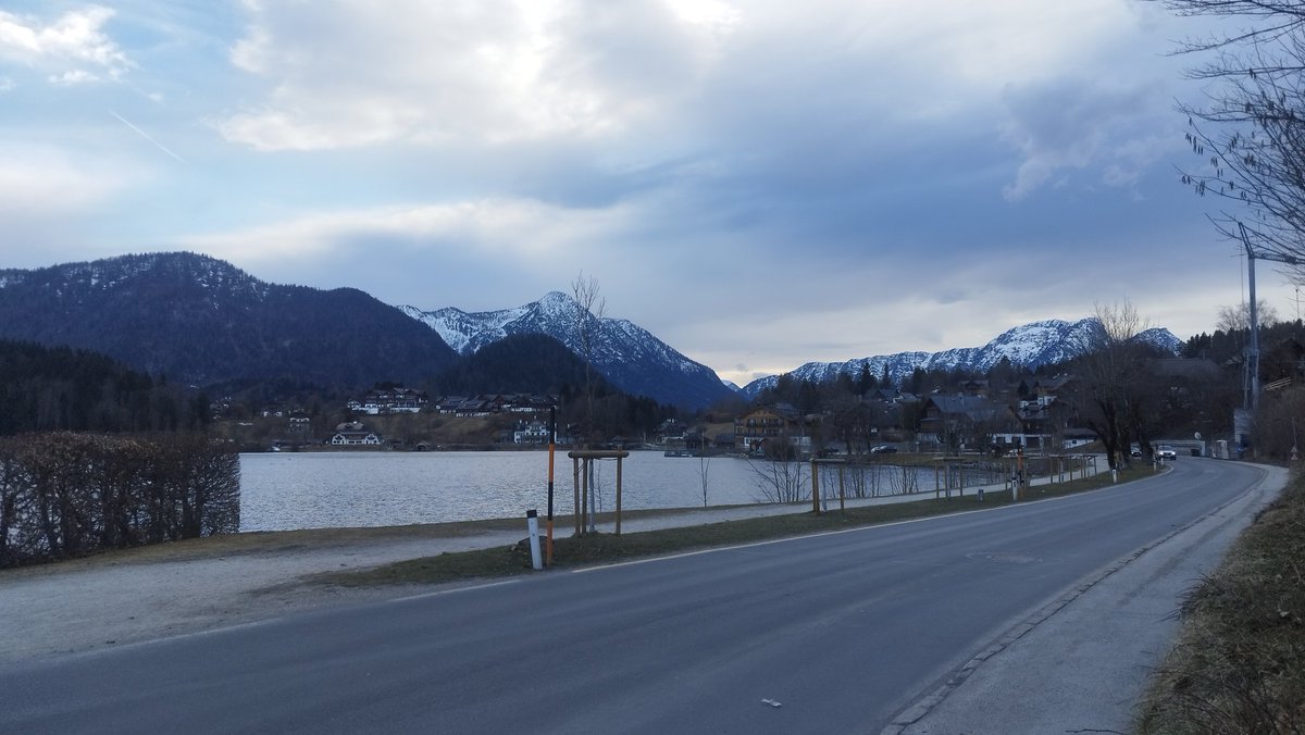 FranciniSimone's tweet photo. Grundlsee, Bad Ausee, Austria. https://t.co/4xmeaJTBGe