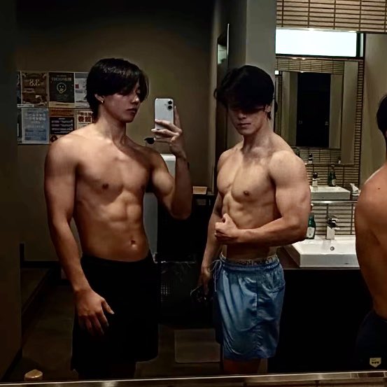 JAPANESE HOT MUSCLES tweet media