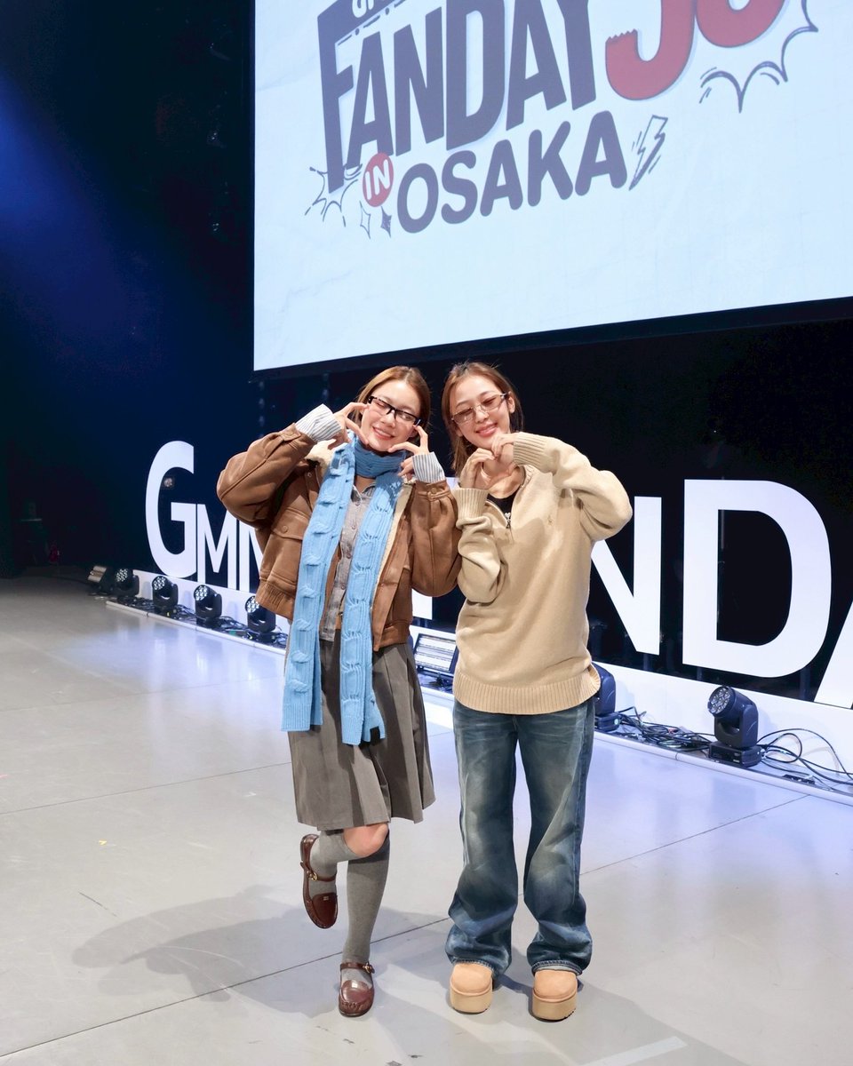 GMMTV's tweet photo. 私たちが待ち望んでいた日が、ついにやってきました😊🫶
なぜなら、今日は皆さんと一緒におもいっきり楽しめる日だからです！皆さん、準備はいいですか？

วันที่พวกเรารอคอยมาถึงแล้ว😊🫶
เพราะวันนี้เราจะได้มาสนุกไปด้วยกันกับทุกคน พร้อมกันไหมน้าาา

#GMMTVFANDAY30INOSAKA 
#NFFANDAY30XOSAKA 
#GMMTV @NamtanTipnaree @filmracha