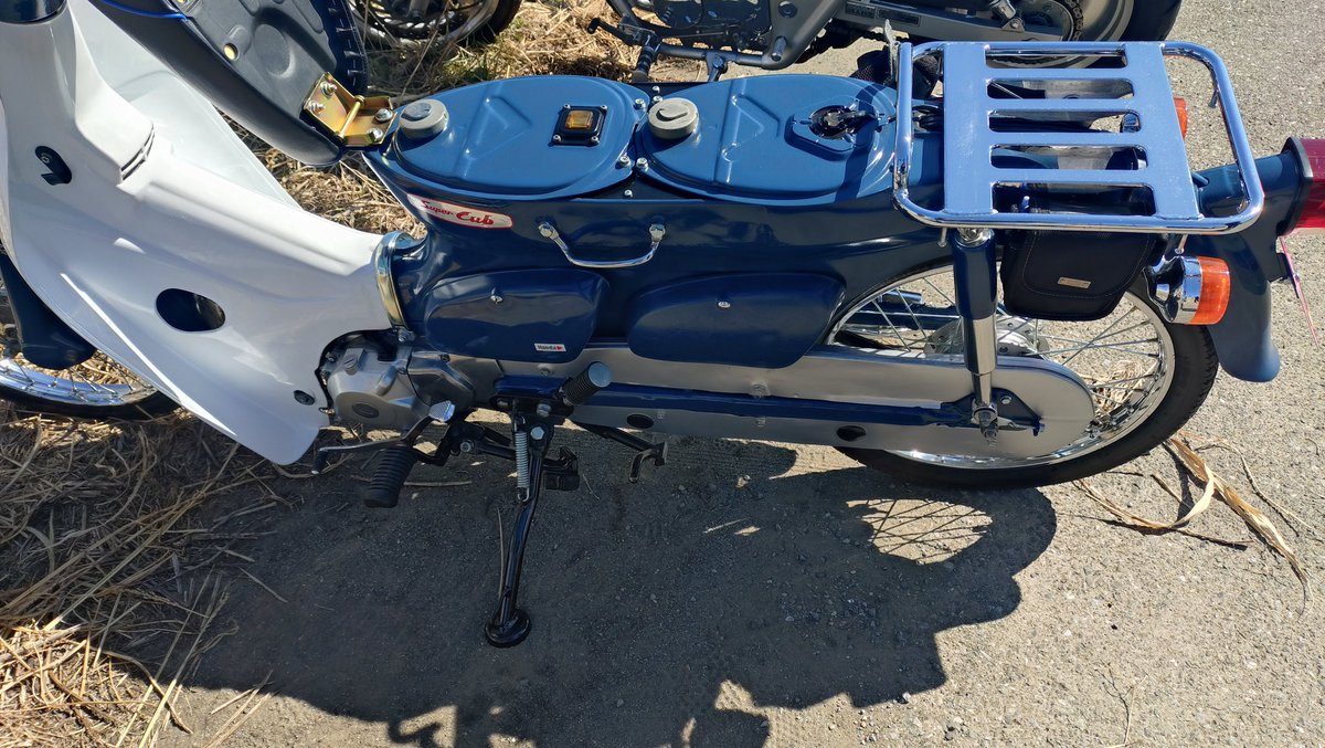 ショベ陸 tweet media