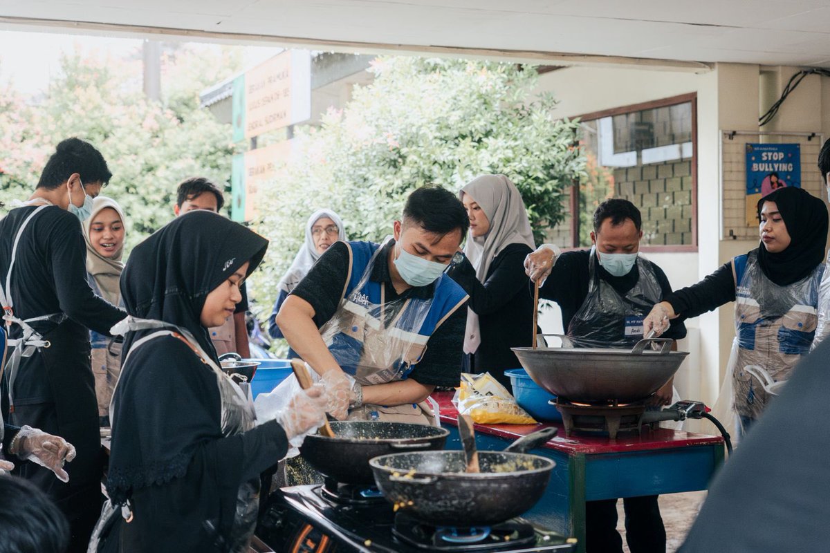 Humanies Project tweet media