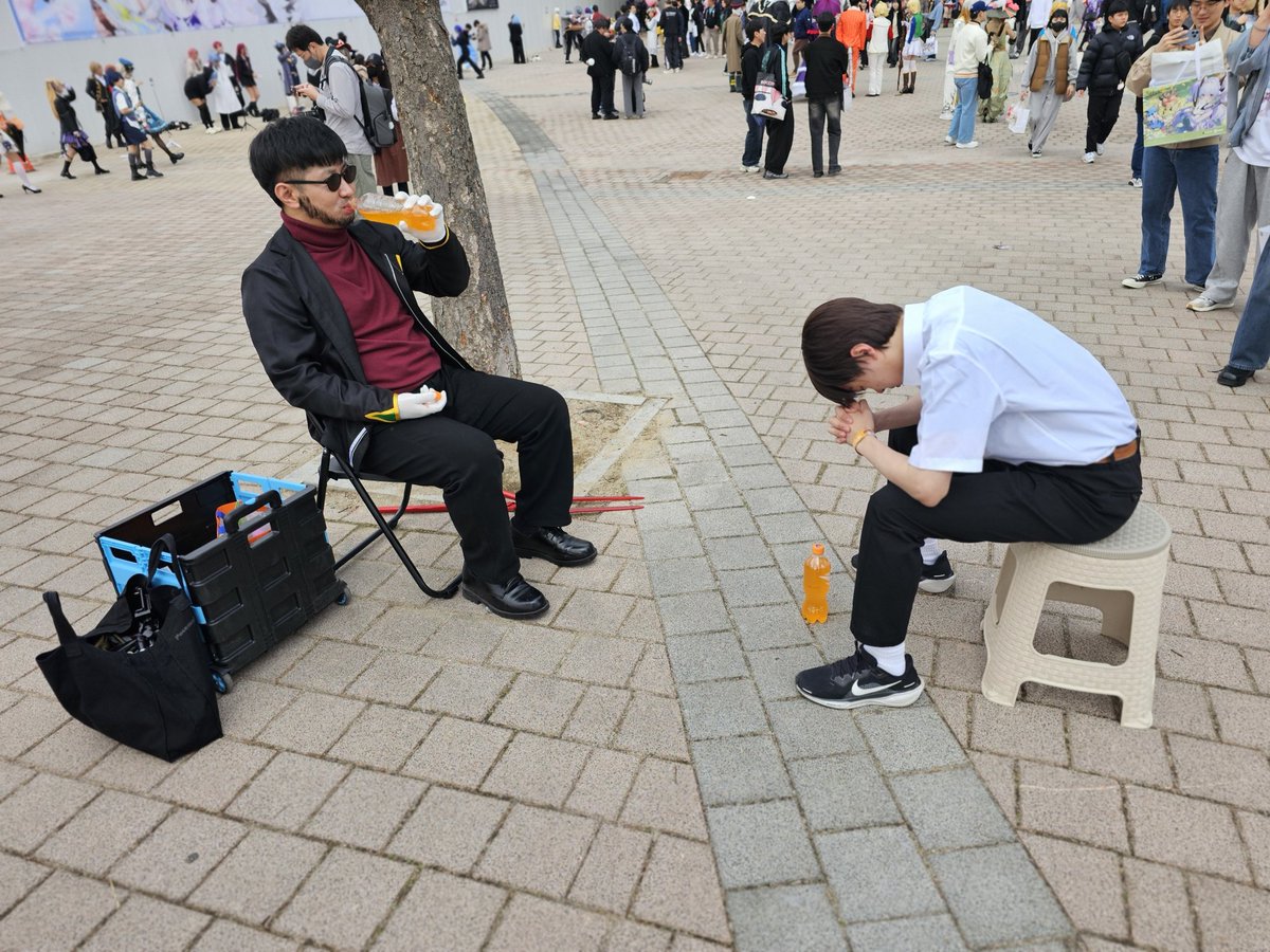 SoNaGi1637's tweet photo. 아버지와 아들
#에반게리온 https://t.co/WMKPYJGnZD