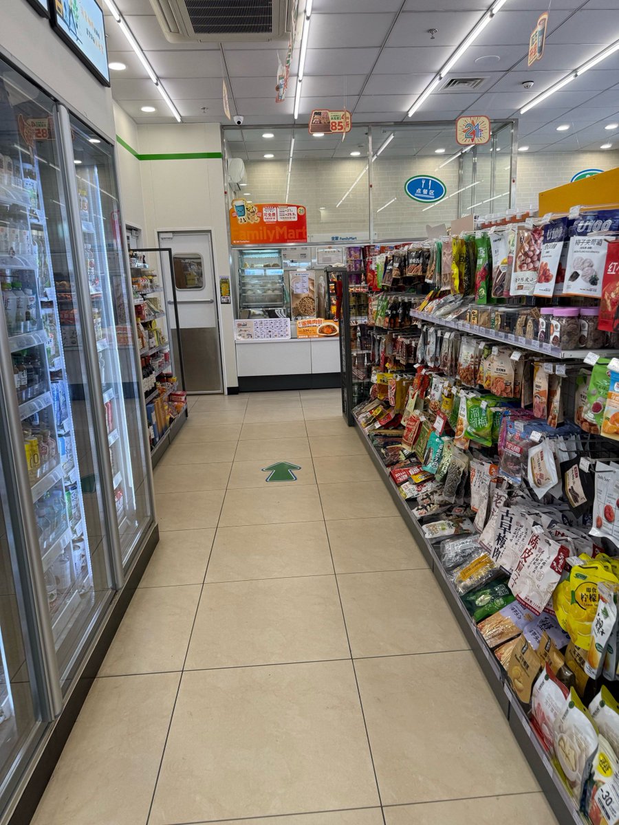 finkaxvxmv's tweet photo. Stock up for small joys! Grab fresh snacks, daily essentials u0026 quick bites at your nearest convenience store. Perfect for busy days—no lines, just smiles. #ConvenienceStoreFinds #QuickPickMeUp https://t.co/p3izbSOFPe