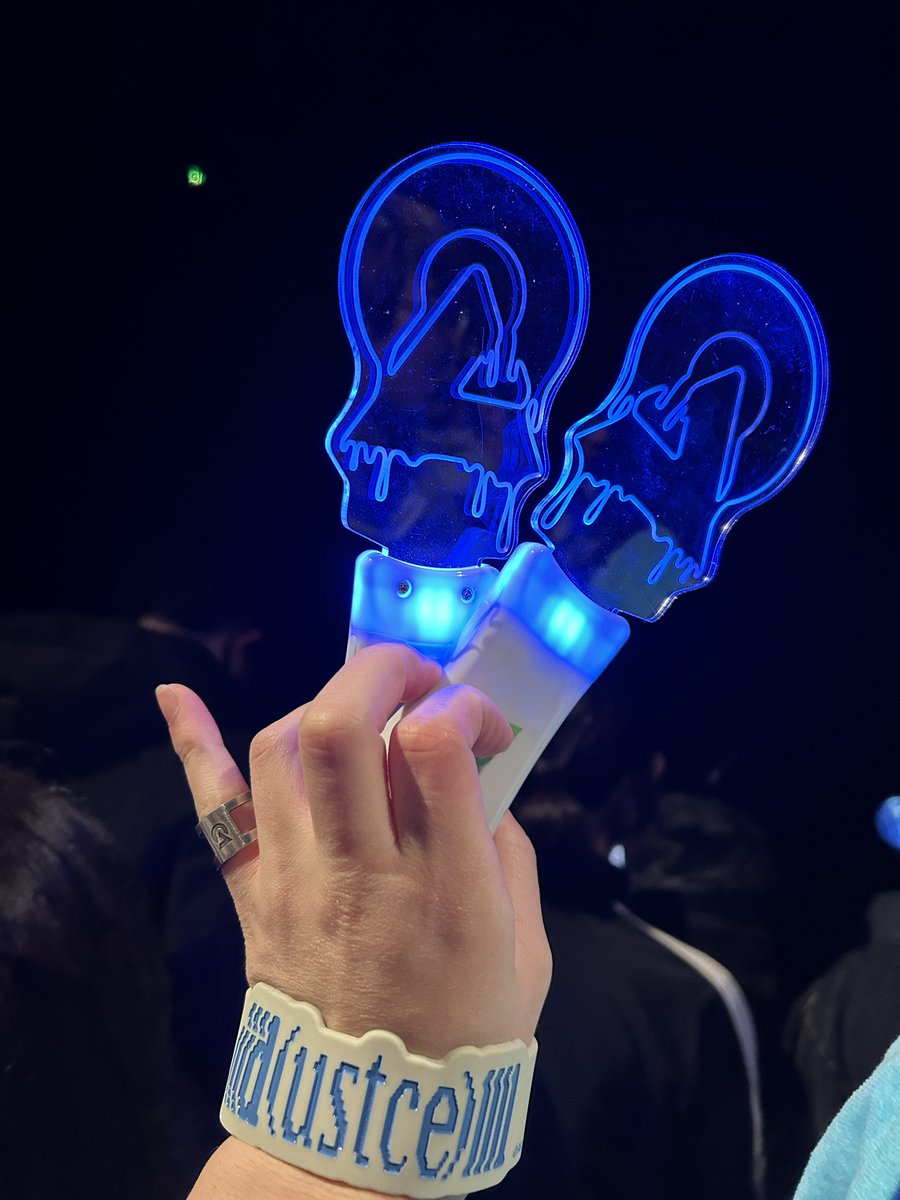 あずこう tweet media