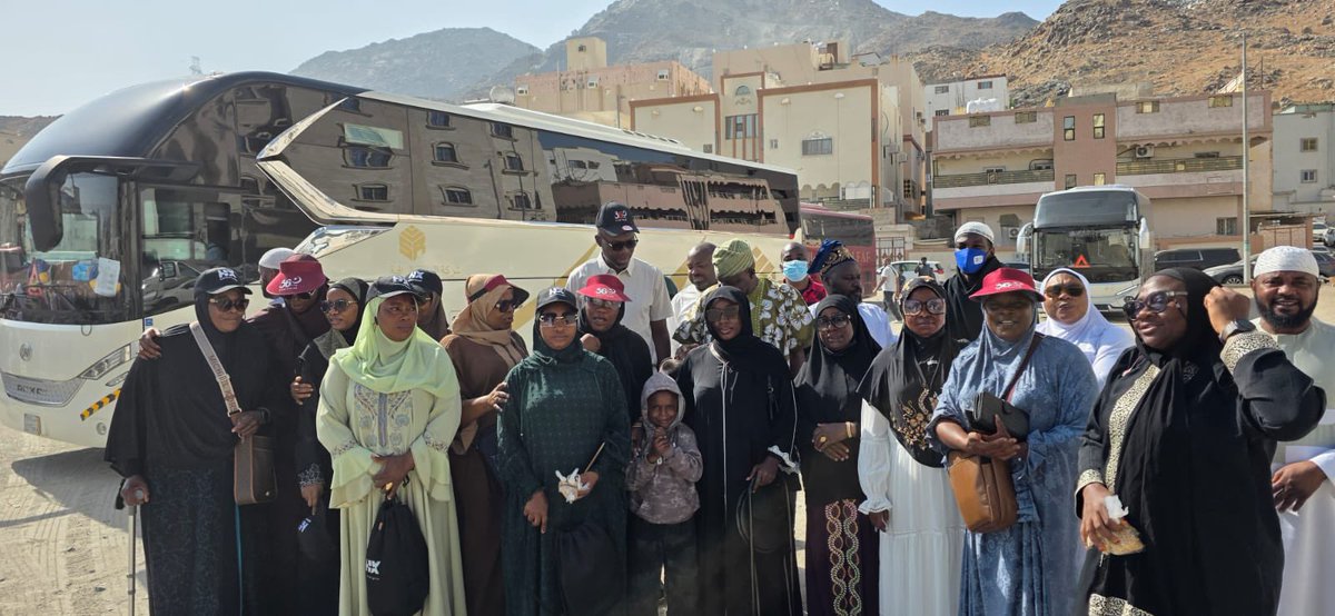 3SixtyIslam's tweet image. ZIYARAH LIVE FROM MAKKAH 🕋
Walking through the blessed sites of Islamic history in Mecca. Stay connected and share in the blessings. 🤲
#3SixtyIslam #umrah #ramadan2026