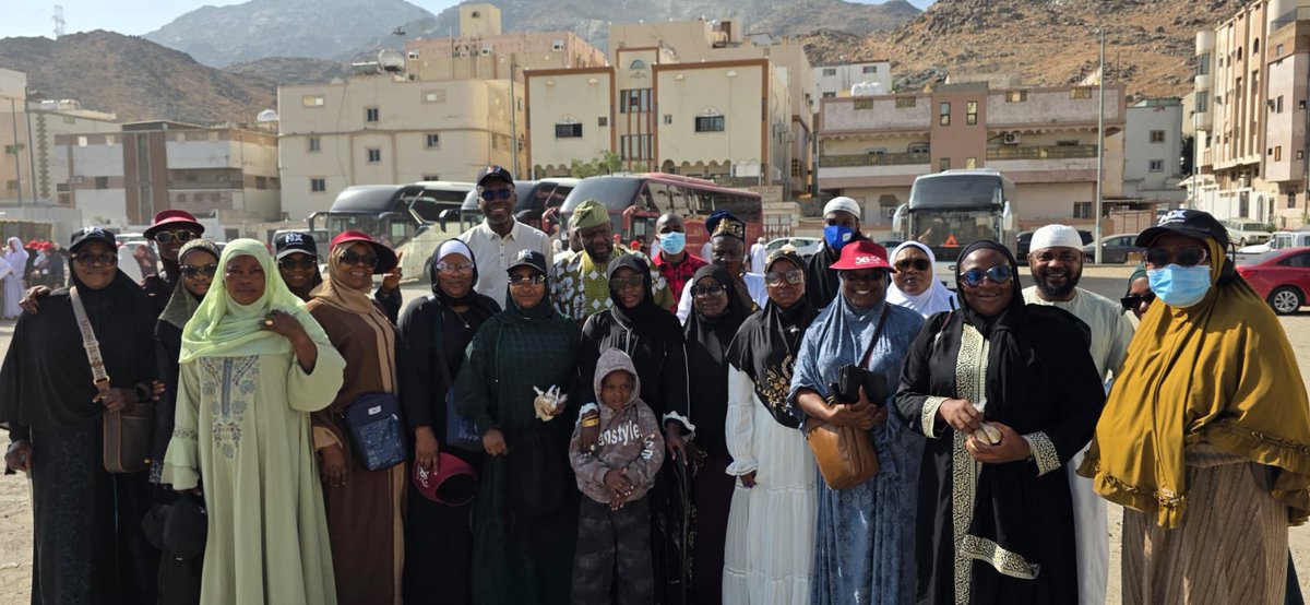 3SixtyIslam's tweet image. ZIYARAH LIVE FROM MAKKAH 🕋
Walking through the blessed sites of Islamic history in Mecca. Stay connected and share in the blessings. 🤲
#3SixtyIslam #umrah #ramadan2026