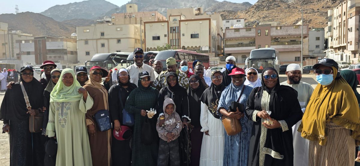 3SixtyIslam's tweet image. ZIYARAH LIVE FROM MAKKAH 🕋
Walking through the blessed sites of Islamic history in Mecca. Stay connected and share in the blessings. 🤲
#3SixtyIslam #umrah #ramadan2026