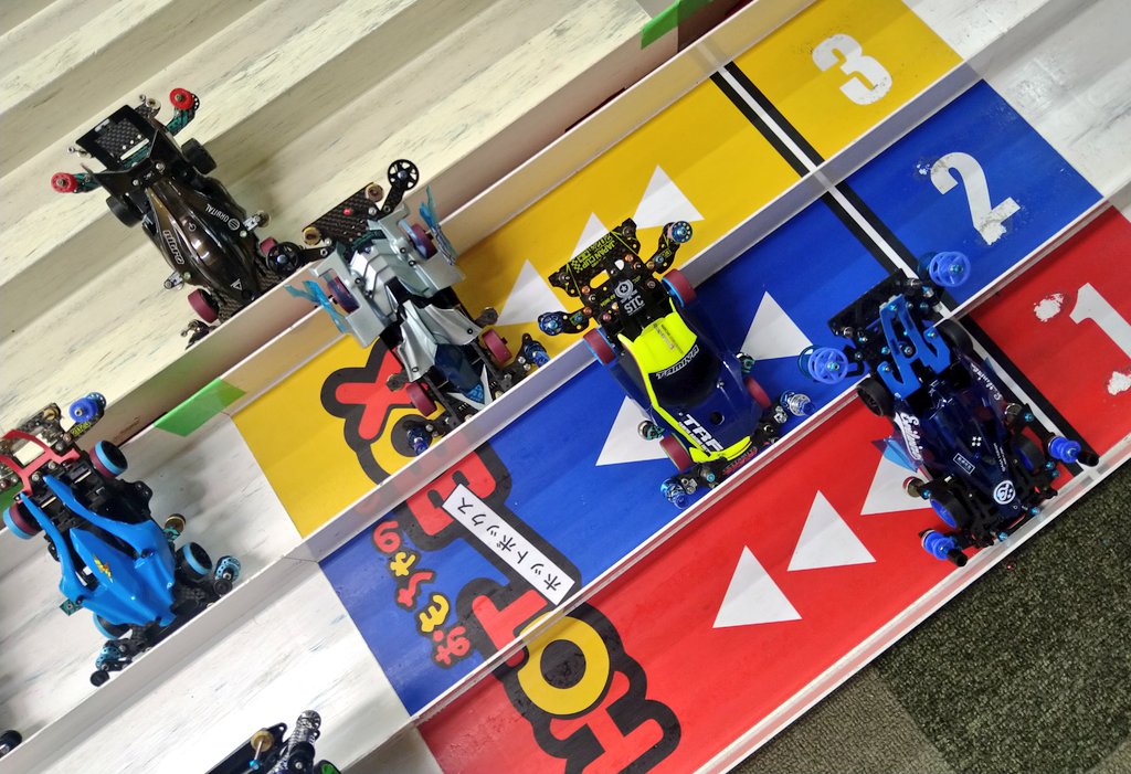 HOTBOXhobby's tweet photo. 本日はタミヤミニ四駆MEシャーシ限定レースにご参加いただき誠にありがとうございます！
〜来月の大会予定〜
・4月12日(日) HOTBOX杯
・4月19日(日) ステチャレ片軸レース
エントリー受付中です😊✨
#ミニ四駆
#mini4wd https://t.co/SqqIXZ3xRh
