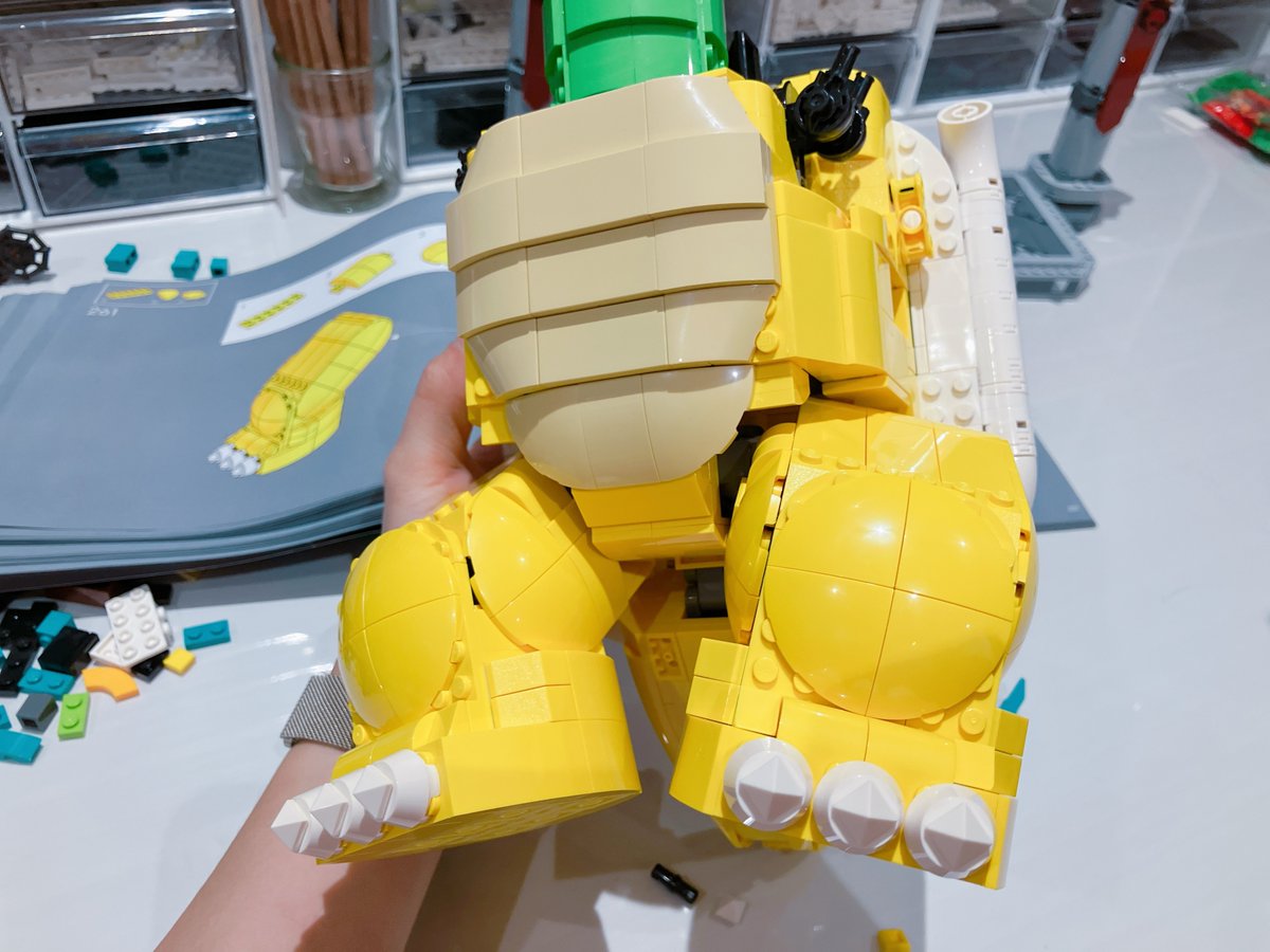 LEGOmasterkock's tweet photo. 大きいし重量感ある！ https://t.co/HdY0BzeeK9