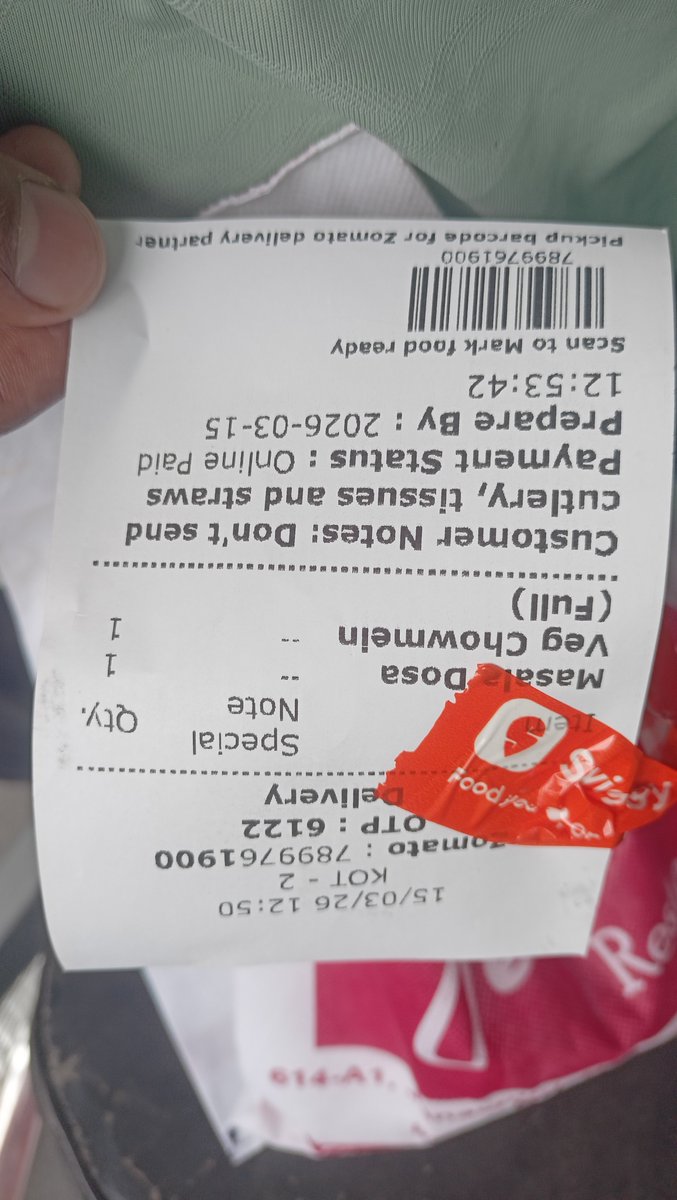 mahendar07's tweet photo. @zomatocare I placed an order on Zomato but the restaurant  fulfill the half order and I haven’t received a proper update or refund yet. Please check and resolve this issue. Order ID:7899761900. https://t.co/Lhk7AepN3S