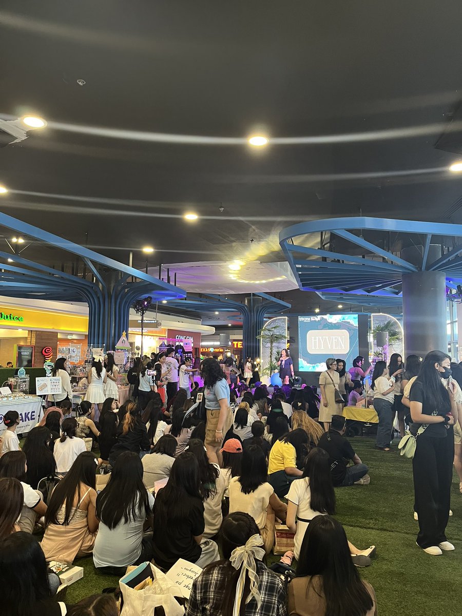 CaratLandPH's tweet photo. CARATs, the moment is HERE! The program is starting NOW! ๐โจ
@hyven_official opens the Caratโs Quest stage with epic energy. Get ready for the ultimate showdown!
Rush to Cinema Lobby of Trinoma by Ayala Malls and feel the vibe! ๐๐๐
#CARATsNew_Quest
#CARATsPathLeadsToSVT
#ILoveTrinoma