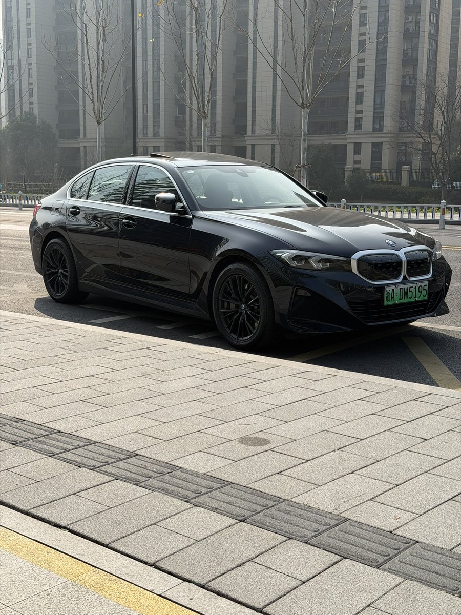 munotida  tweet media