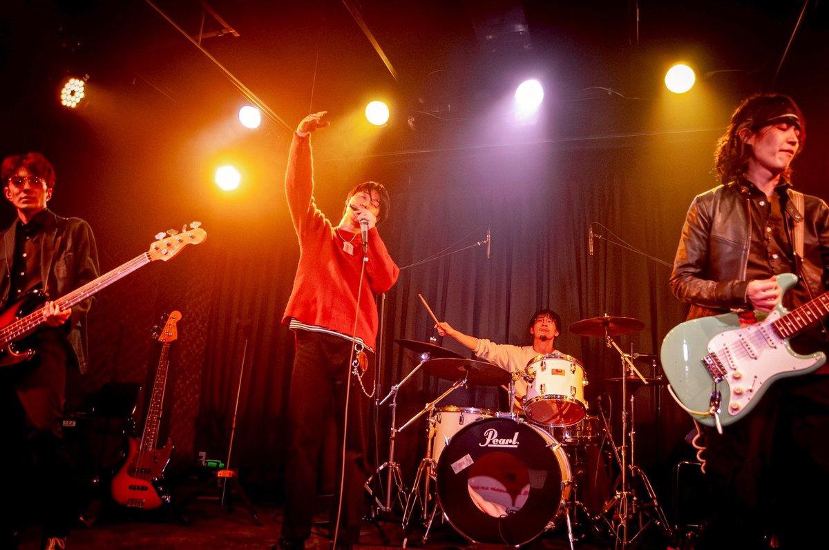 arsene0510's tweet photo. 3.7 .sat  HIROSHIMA LIVE HOUSE Leo

　　　　 "HERO's BANG!"

たくさんのご来場ありがとうございまし
た‼︎
まだまだ広島にロックンロールを復活させましょう！！！！ https://t.co/9QCW2oLqxy