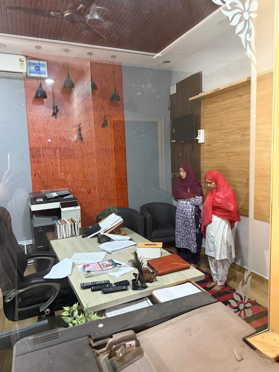 Kavish aziz tweet media