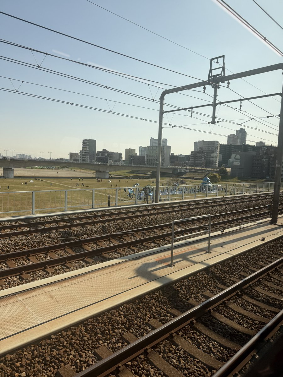 daifukutian's tweet photo. 電車内、ちょっとザワザワしてました🙂‍↕️🩵 https://t.co/l7b62gDZZH