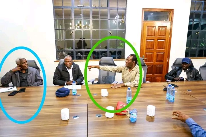 vicshalk's tweet photo. @RodgersKipembe Uko busy na sifuna ,na mbuyu Wana argue juu ya doo za mobilization 🤣🤣🤣 https://t.co/axvtOqnunL