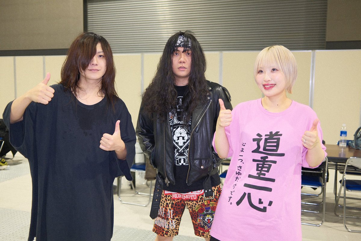 yabaT_aribobo's tweet photo. 愛知！相変わらずげんき！
ゴロゴロのギザギザでしたなあ！！！
たのしたのしライブたのし！
ｲｲﾈ!押しちゃう！
#ゴロゴロでギザギザ https://t.co/sAgI30eb6U