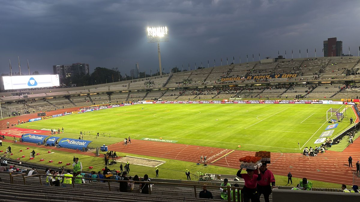 ૭მჩყ 💙 tweet media