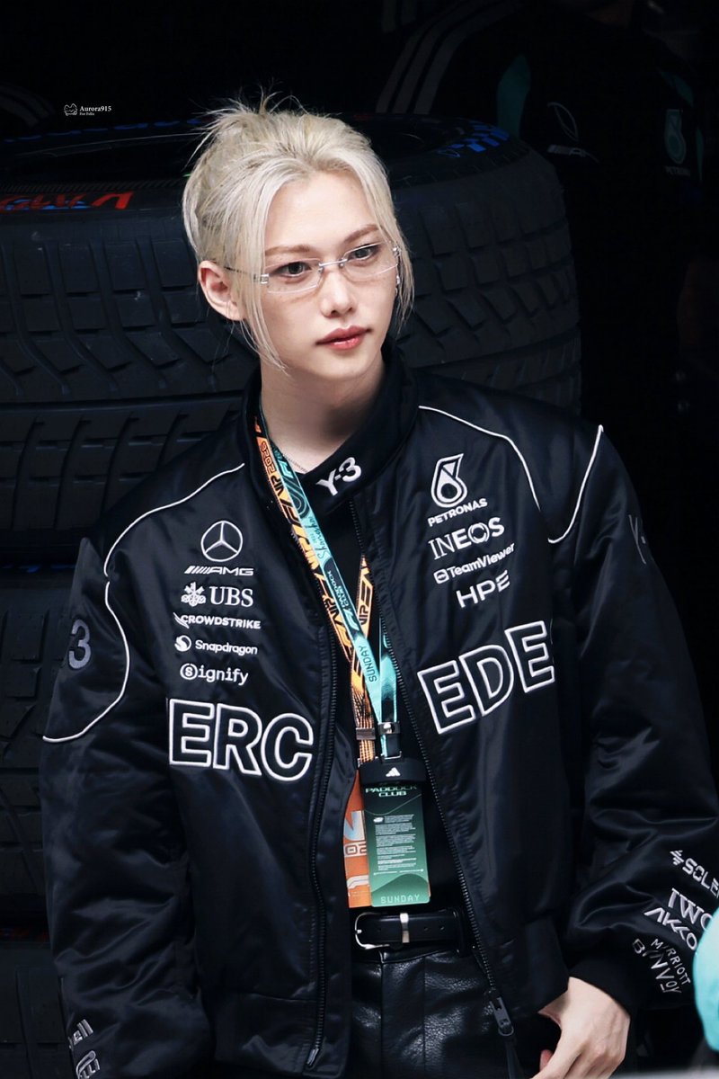 oh that racer boy is PRETTY