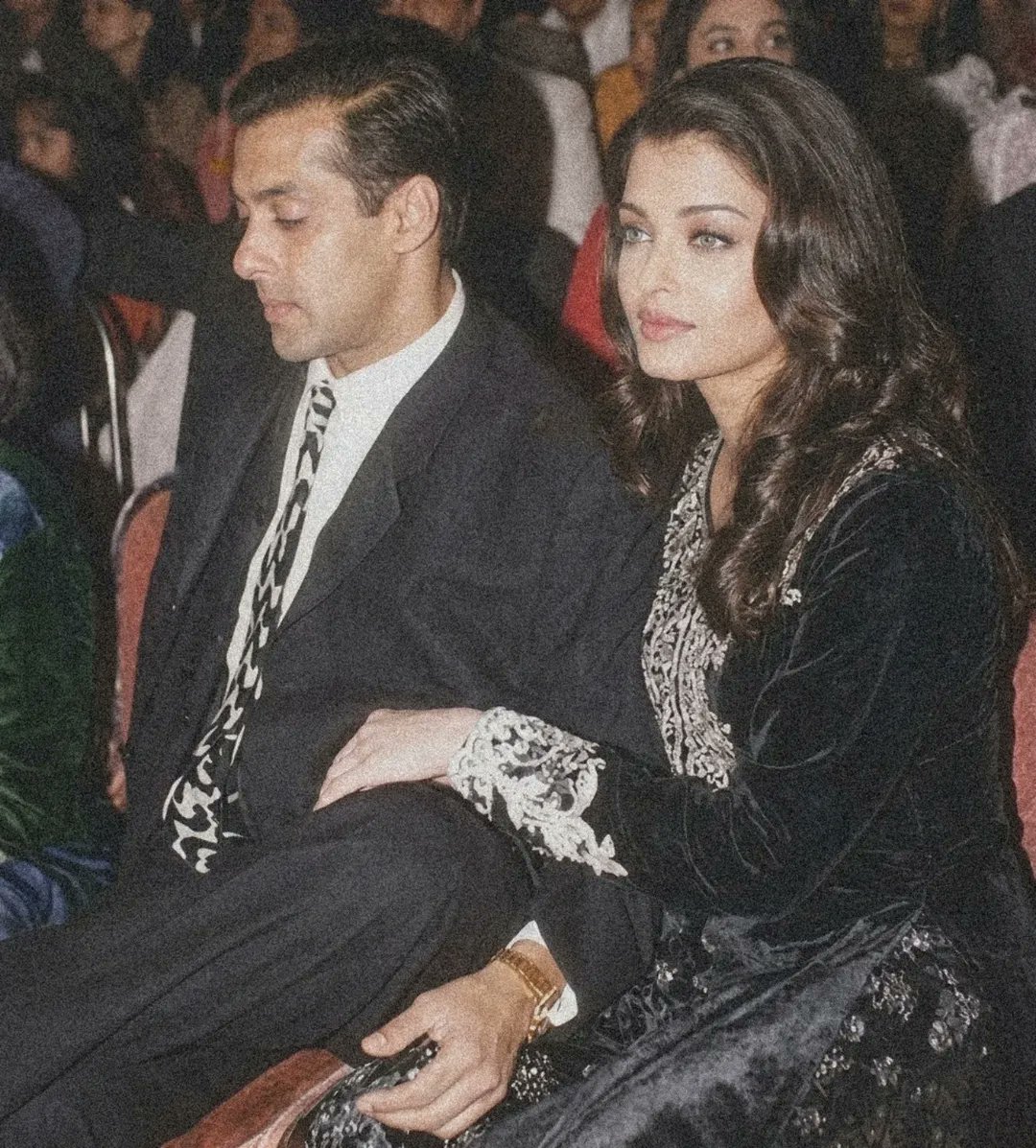 𝗦𝗮𝗿𝗶𝗺 tweet media