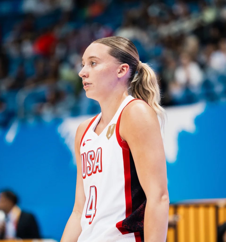 I talk hoops 🏀 tweet media