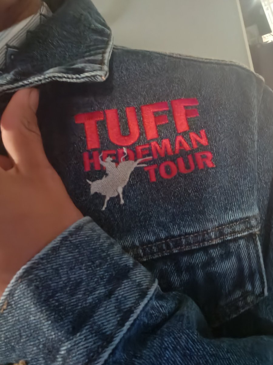 S_N_RIDER's tweet photo. Didn't have any more snap long sleeve tuff hedeman but got this jacket tho https://t.co/DcKHdclY9k
