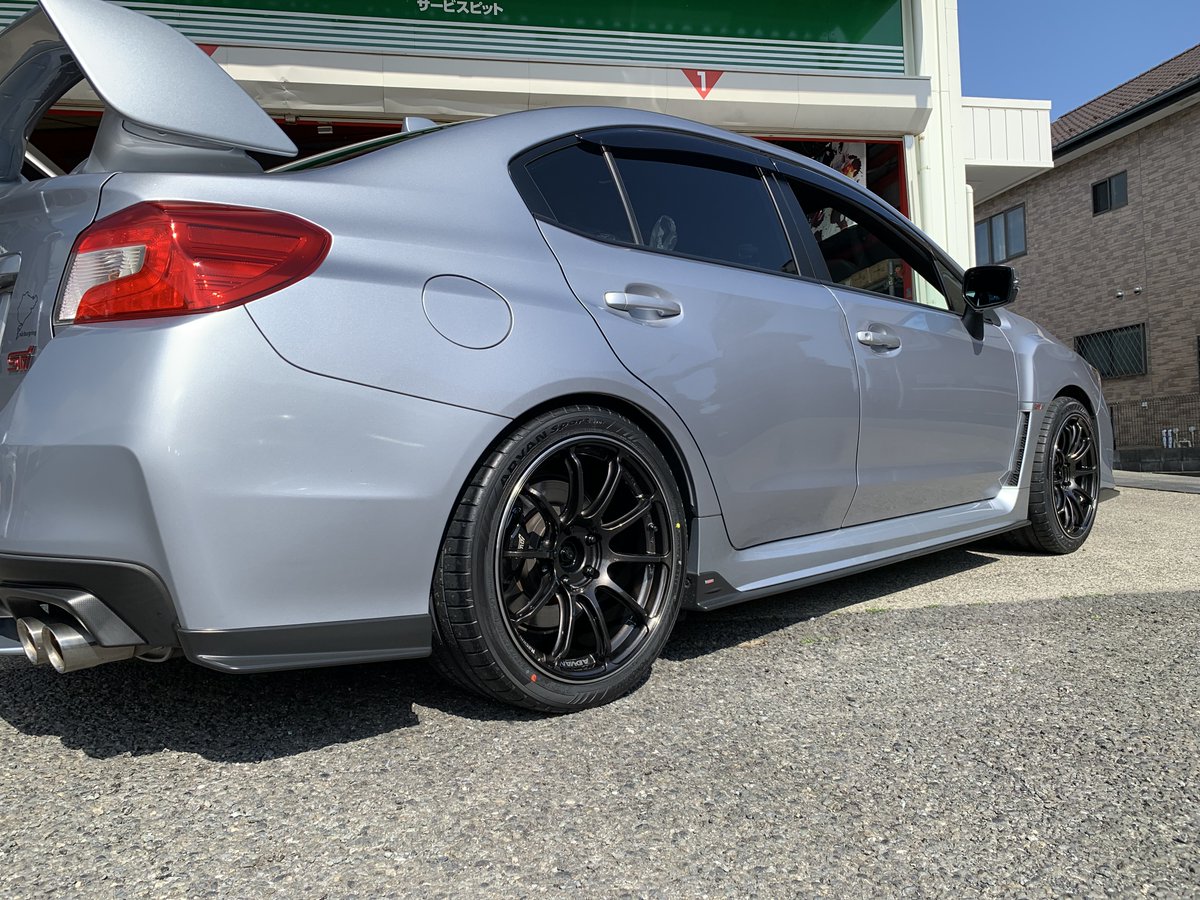 AtsugiTg's tweet image. スバルWRX (VAB)に
ADVAN Racing RSⅢ　18インチのお取付けです！！
今回はタイヤサイズを265でお取付けです。
タイヤはADVAN sport V107にて！

ありがとうございます！！
＃タイヤガーデン　＃YOKOHAMAWHEEL　＃ADVAN