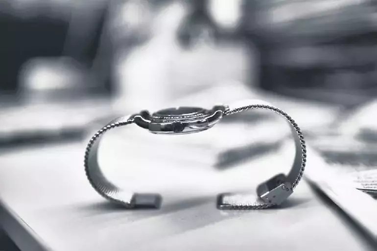 ‘Hızlandıkça azalıyorum’ | ✍️ Mehmet Çelik (<a href="/bizansbeyi/">Mehmet H. Çelik</a>) yazdı

milliyet.com.tr/yazarlar/mehme…