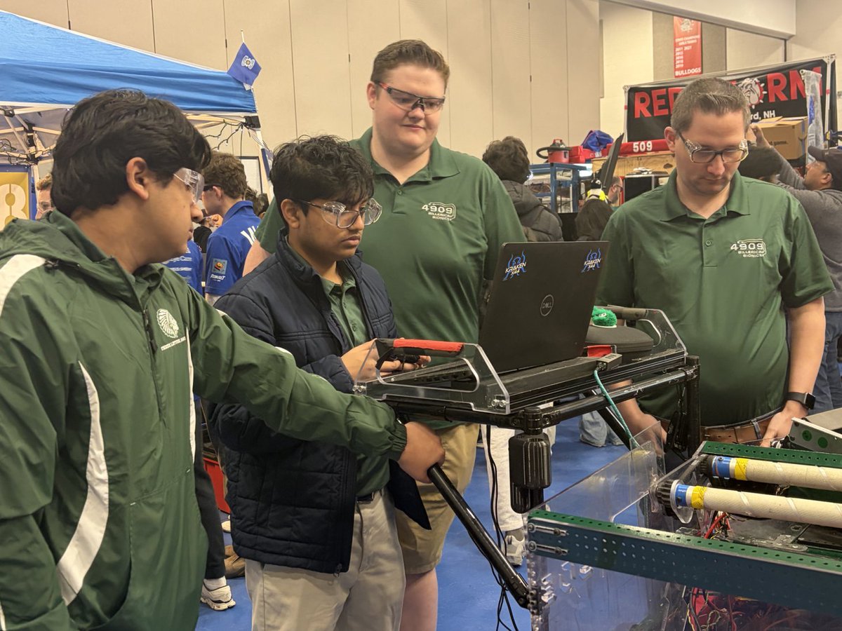 Team 4909 tweet media