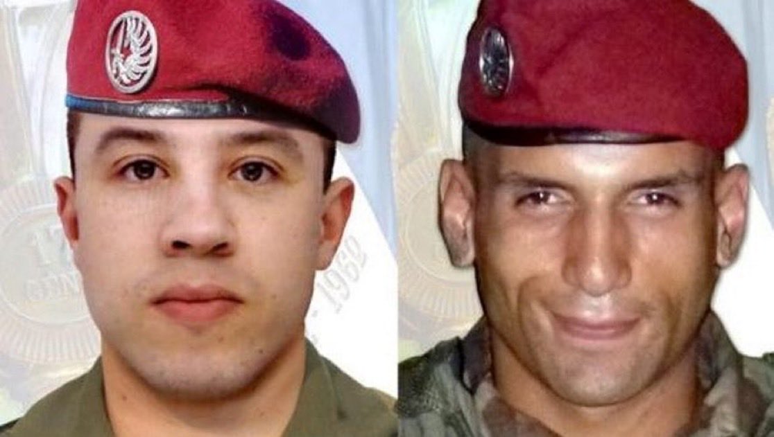PoliceSCSI's tweet photo. Le 15 mars 2012, les militaires #MohamedLegouad et #AbelChennouf étaient assassinés par la folie meurtrière d’un islamiste à #Montauban (82). 
Le caporal #LoïcLiber grièvement blessé est aujourd’hui tétraplégique.
N’oublions jamais ces visages et les ravages de ces fous de dieux. 
Pensées à Loïc Liber et à leurs familles. 🙏
#NeverForget 
#Attentats
#Merah