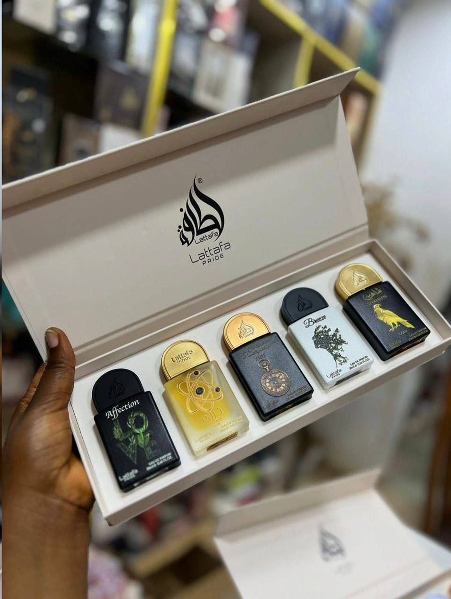 Rodiah3123891's tweet photo. LATTAFA 5 in 1 gift set going for 35,000 each https://t.co/91ItdGTOSw