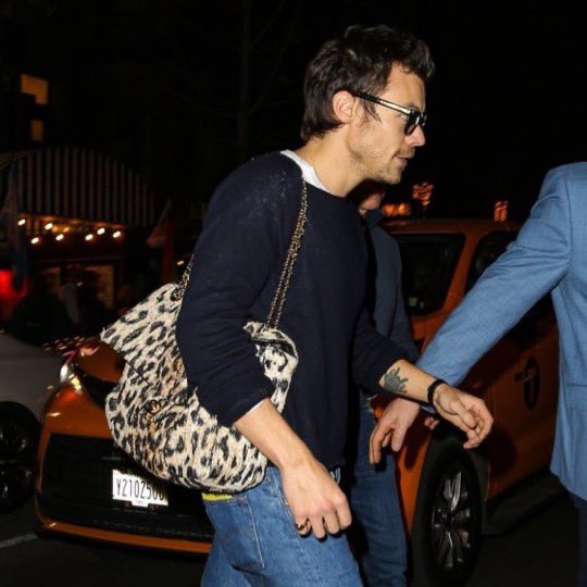 megan 🏹 tweet media