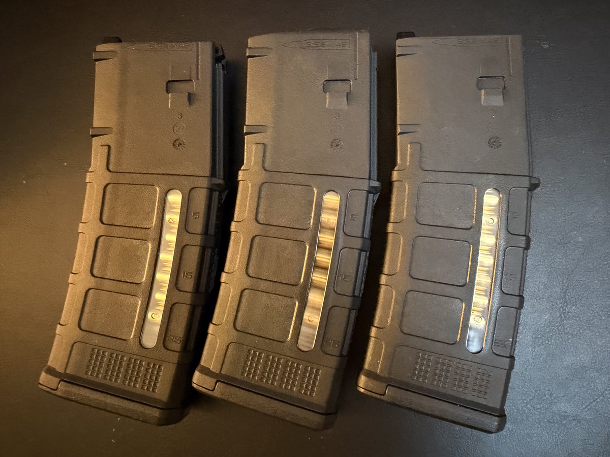 unagi_inu1016's tweet image. DAS用　実PMAG窓付き
実弾30発装填時を再現

BB弾も30発です。

30,910円（送料別）

比較として、中央ダミカ30発装填時
右と左はDAS用マガジン

#gbls
#gdr15
#DASM4